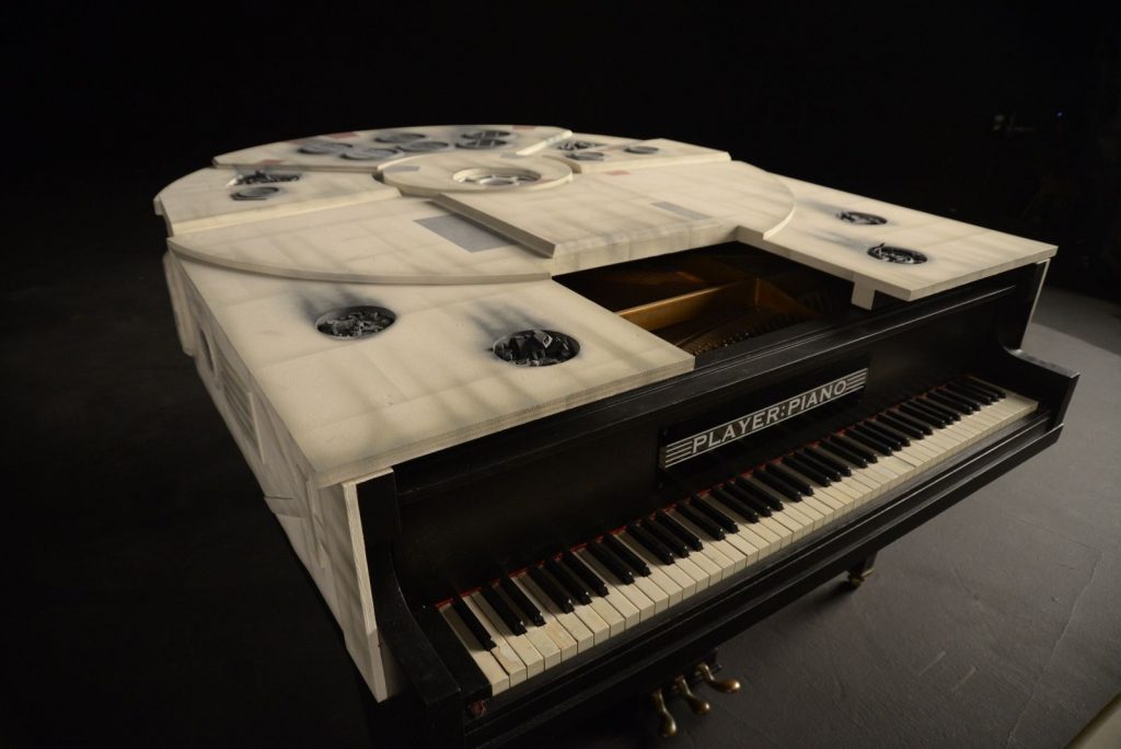 millennium falcon piano